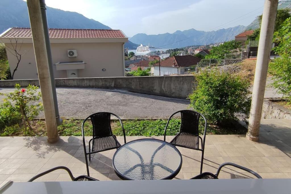 Nature Bay Apartment Kotor Exterior foto